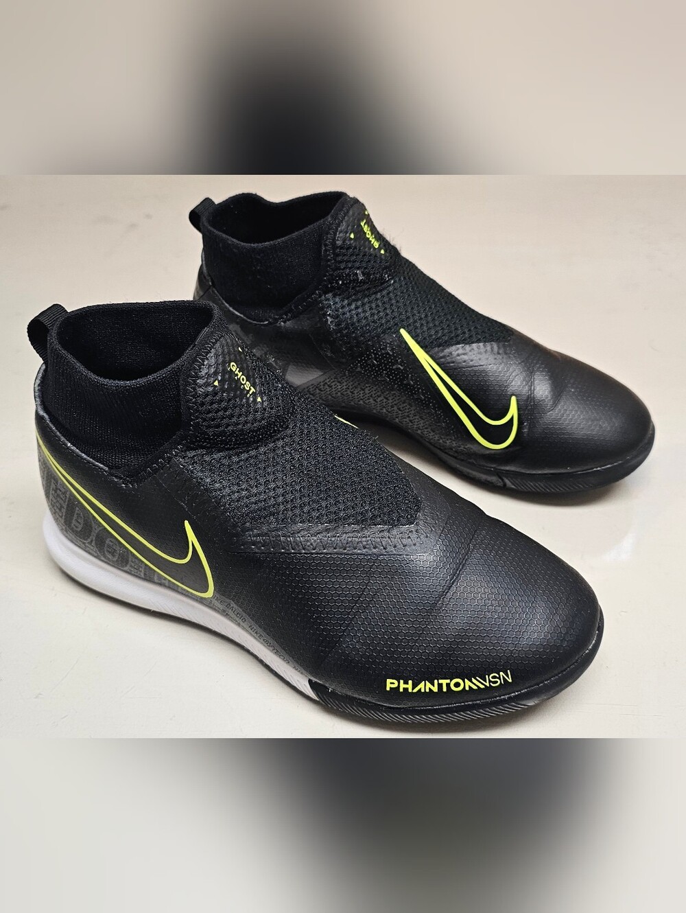 Indoor Shoes Nike Phantom Vsn Academy DF IC M AO3290-007 Black Size 4Y Futsal